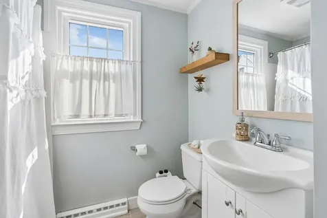 826 Highland Avenue South Portland ME 04106