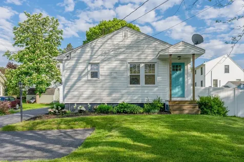 826 Highland Avenue South Portland ME 04106