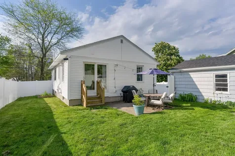 826 Highland Avenue South Portland ME 04106