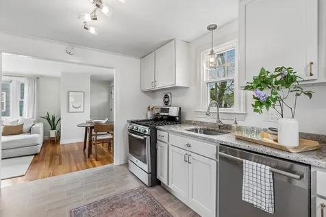 826 Highland Avenue South Portland ME 04106