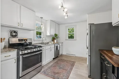 826 Highland Avenue South Portland ME 04106