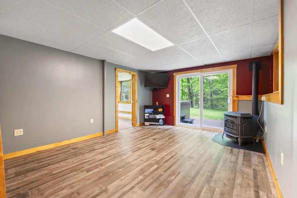 927 Federal Road Livermore ME 04253