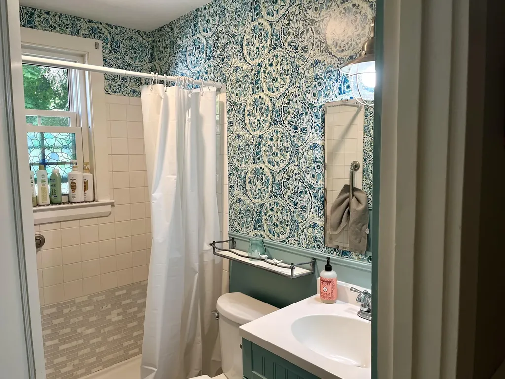 32 Gillander Avenue Auburn ME 04210