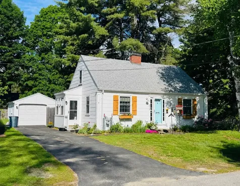 32 Gillander Avenue Auburn ME 04210
