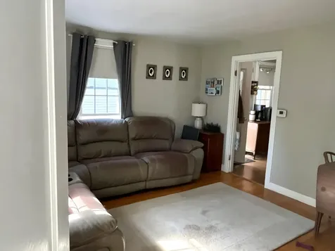 32 Gillander Avenue Auburn ME 04210