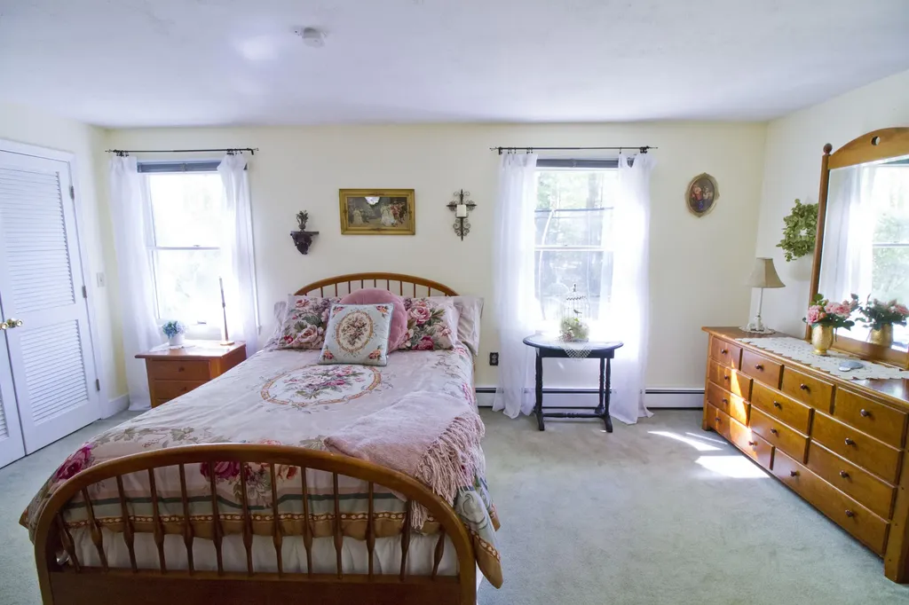 152 New Road Arundel ME 04046