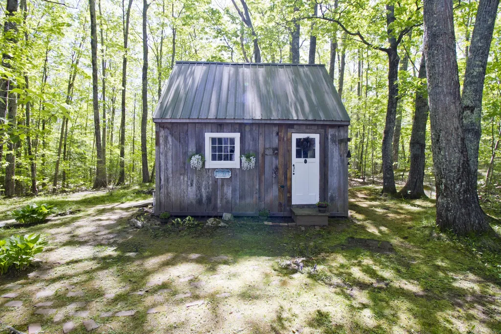 152 New Road Arundel ME 04046