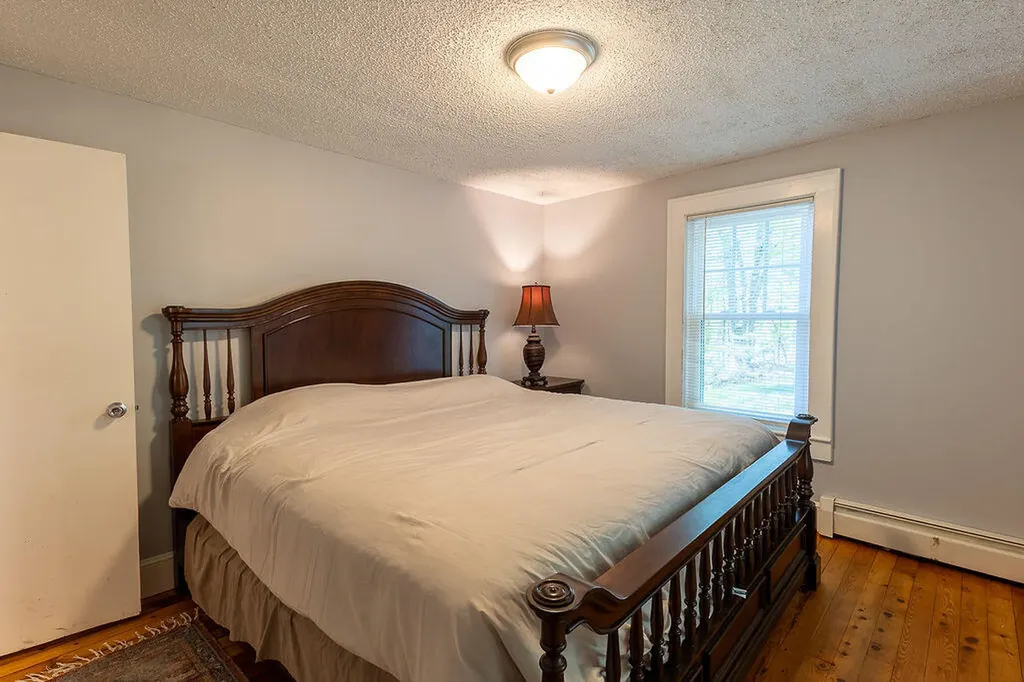 56 Bow Street Freeport ME 04032