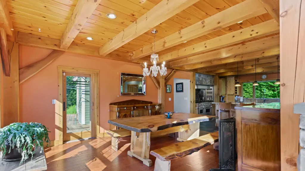 81 Hillside Lane Sweden ME 04040