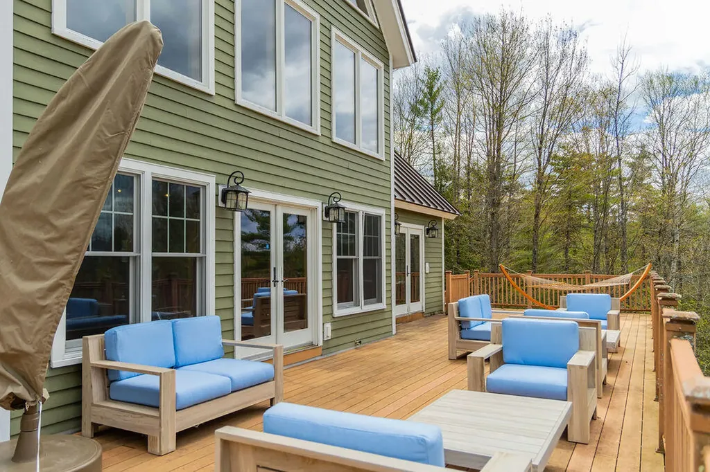 81 Hillside Lane Sweden ME 04040