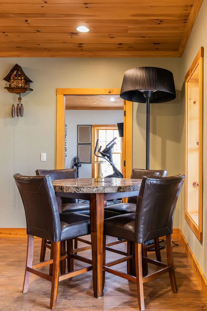 81 Hillside Lane Sweden ME 04040