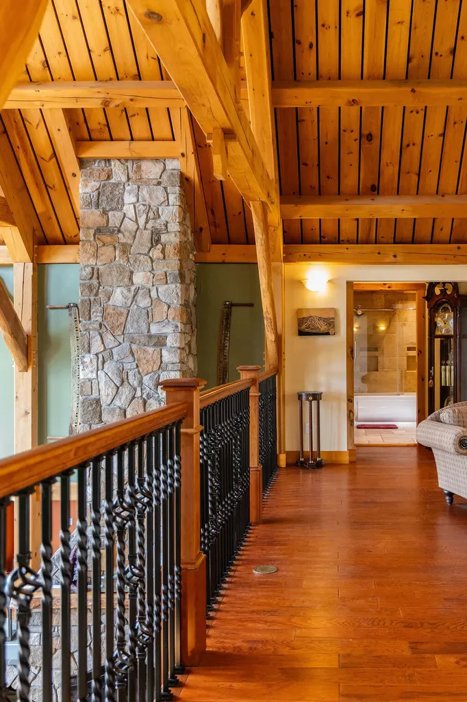 81 Hillside Lane Sweden ME 04040