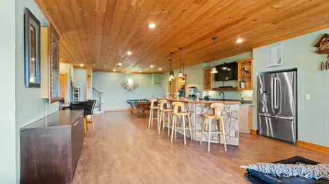 81 Hillside Lane Sweden ME 04040