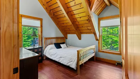 81 Hillside Lane Sweden ME 04040