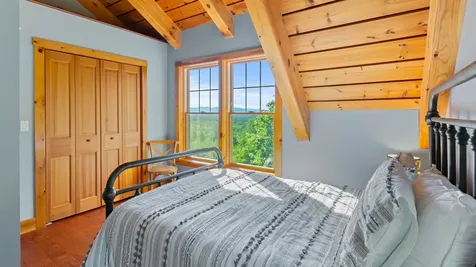 81 Hillside Lane Sweden ME 04040