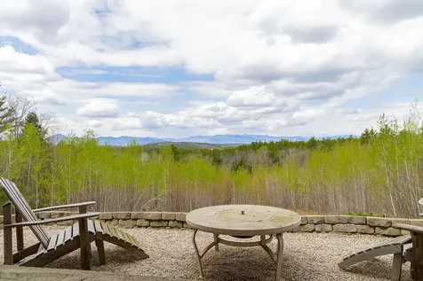 81 Hillside Lane Sweden ME 04040