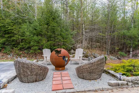 81 Hillside Lane Sweden ME 04040