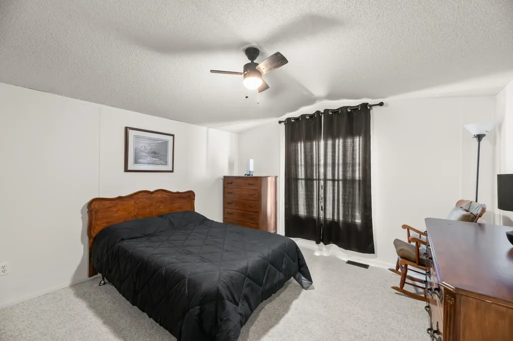 516 E Pond Road Nobleboro ME 04555