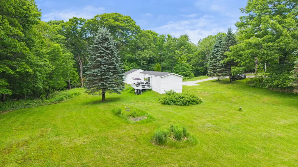 516 E Pond Road Nobleboro ME 04555