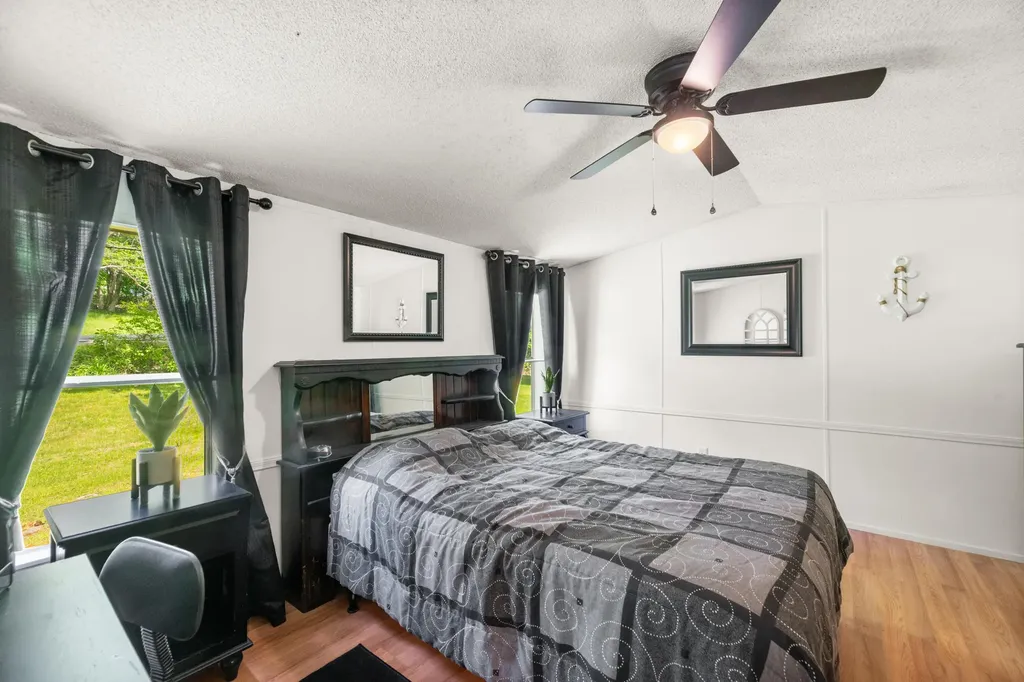 516 E Pond Road Nobleboro ME 04555