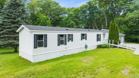 516 E Pond Road Nobleboro ME 04555
