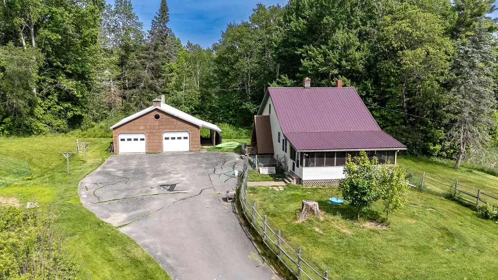 26 Chadbourne Road Harmony ME 04942