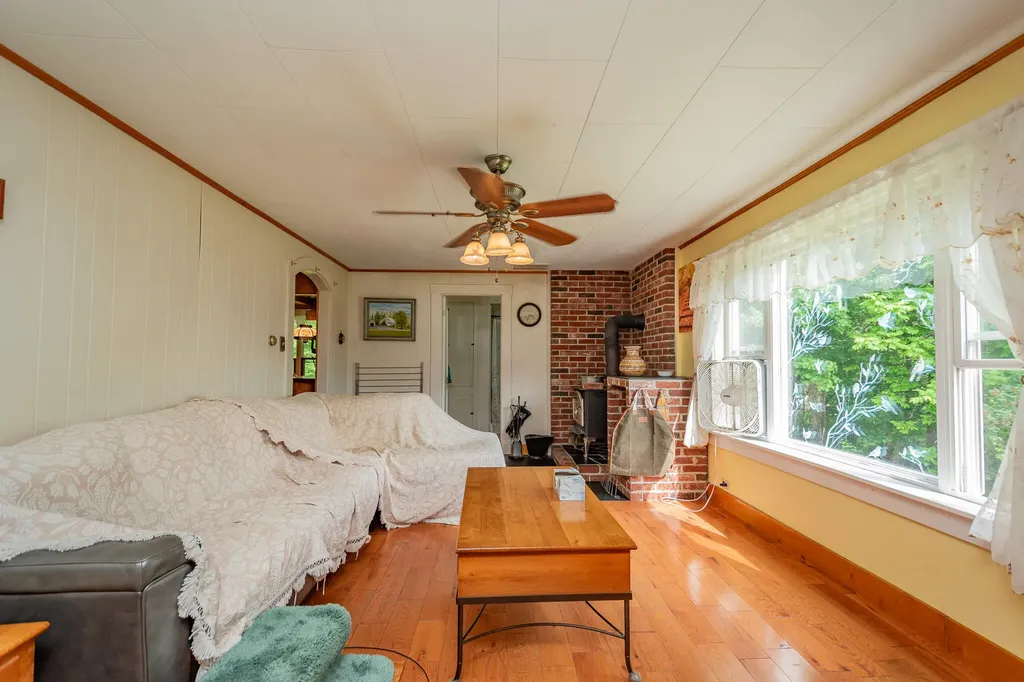 26 Chadbourne Road Harmony ME 04942