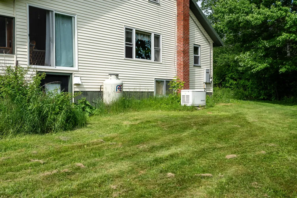 26 Chadbourne Road Harmony ME 04942