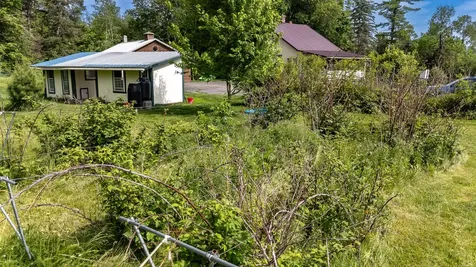 26 Chadbourne Road Harmony ME 04942
