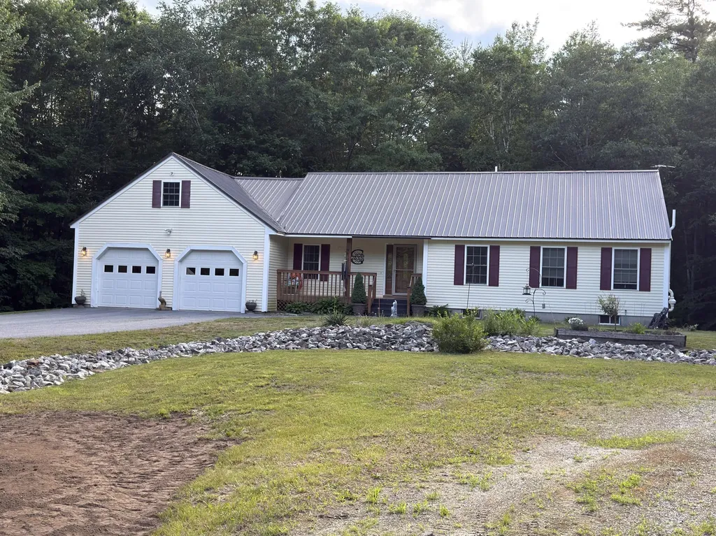 14 Wards Hill Road Baldwin ME 04091