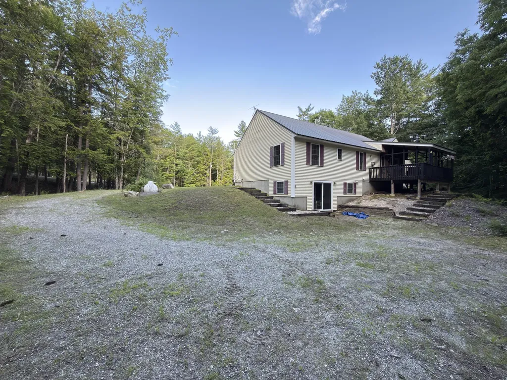14 Wards Hill Road Baldwin ME 04091