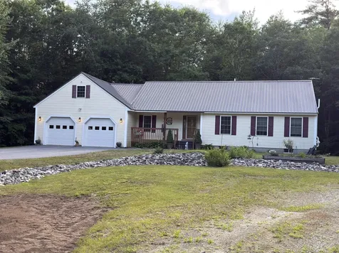 14 Wards Hill Road Baldwin ME 04091