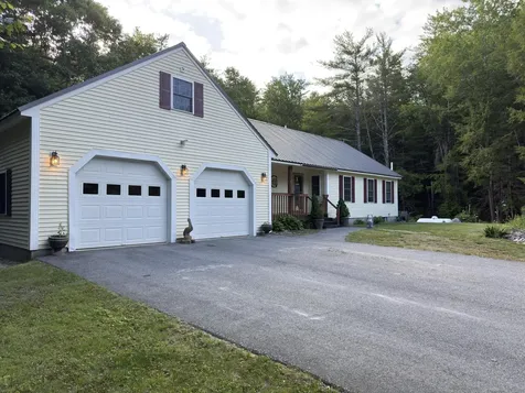 14 Wards Hill Road Baldwin ME 04091