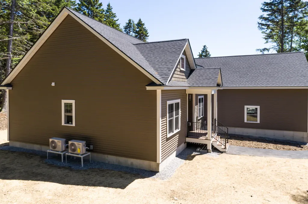 51 Sagamore Drive Phippsburg ME 04562