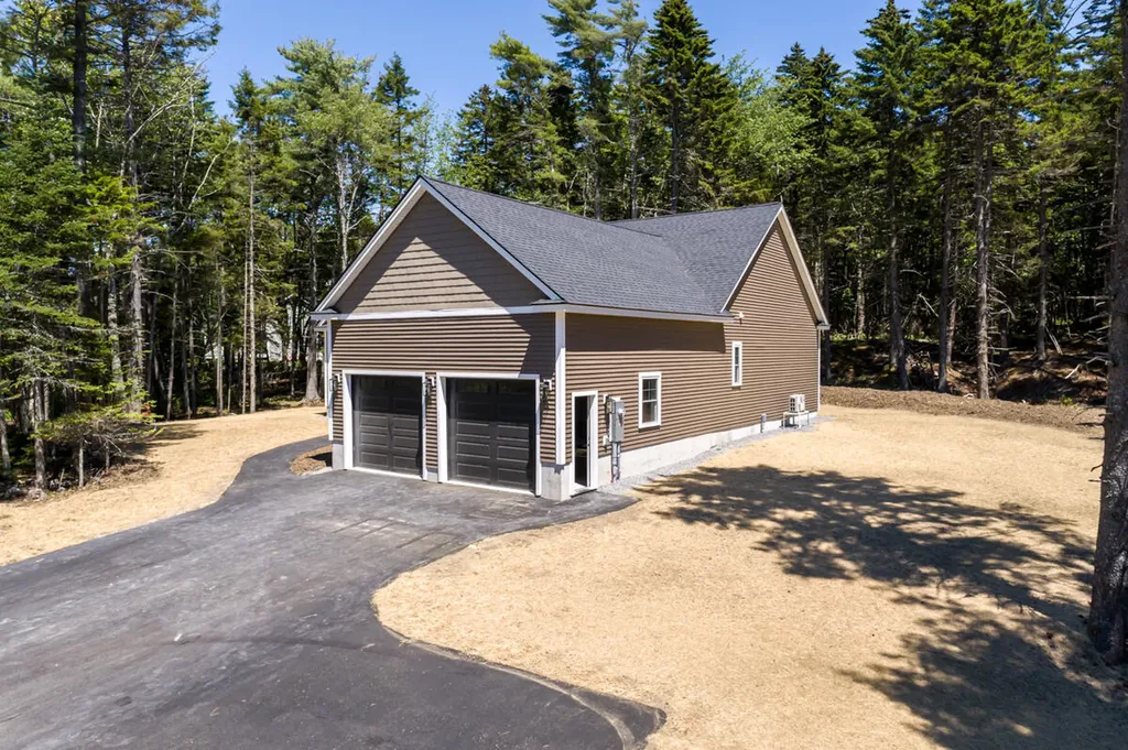 51 Sagamore Drive Phippsburg ME 04562