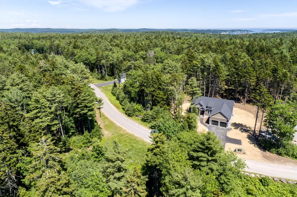 51 Sagamore Drive Phippsburg ME 04562