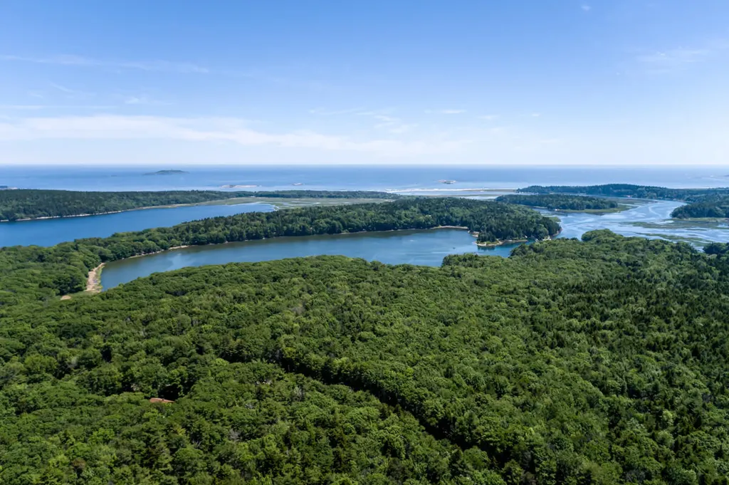 51 Sagamore Drive Phippsburg ME 04562