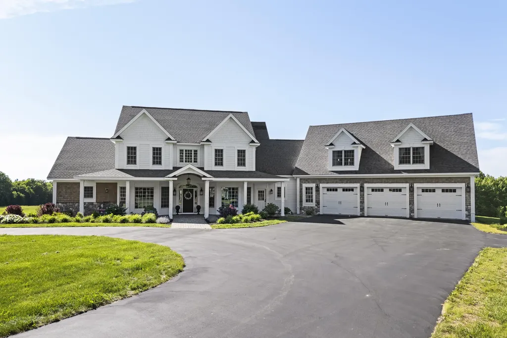 193 Rowe Road Skowhegan ME 04976