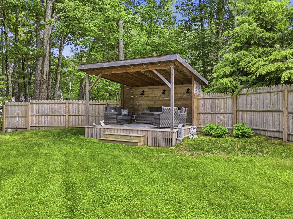 2 Shady Woods Lane Kennebunk ME 04043