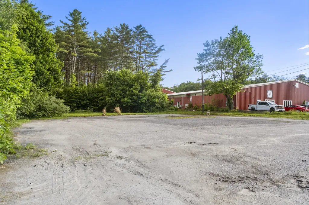 822 Kennedy Memorial Drive Oakland ME 04963