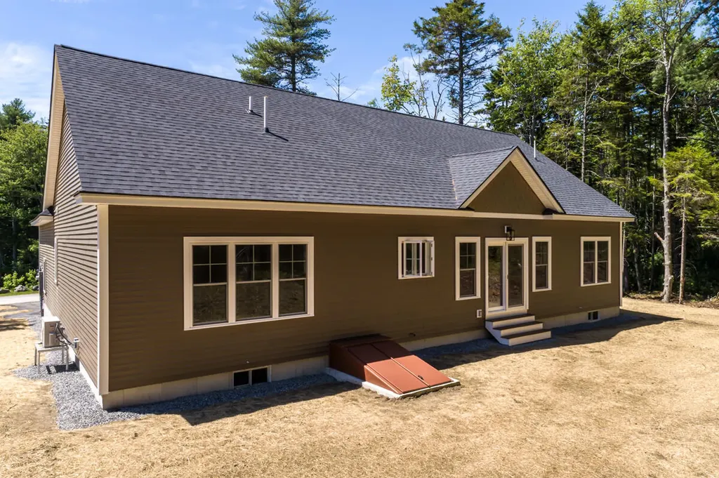 51 Sagamore Drive Phippsburg ME 04562