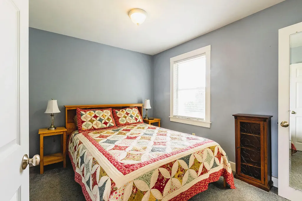 34 Thatcher Street Thomaston ME 04861