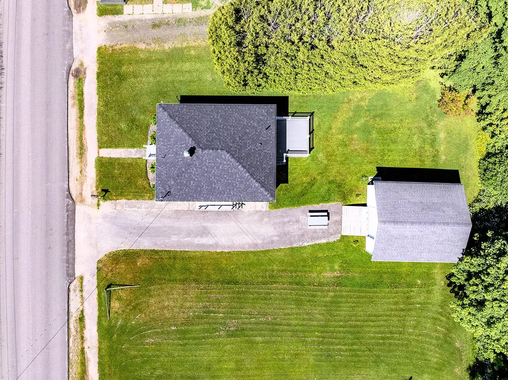 34 Thatcher Street Thomaston ME 04861