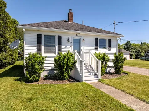 34 Thatcher Street Thomaston ME 04861