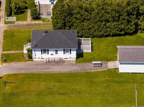 34 Thatcher Street Thomaston ME 04861