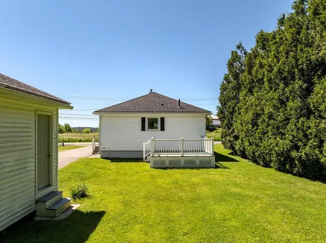 34 Thatcher Street Thomaston ME 04861