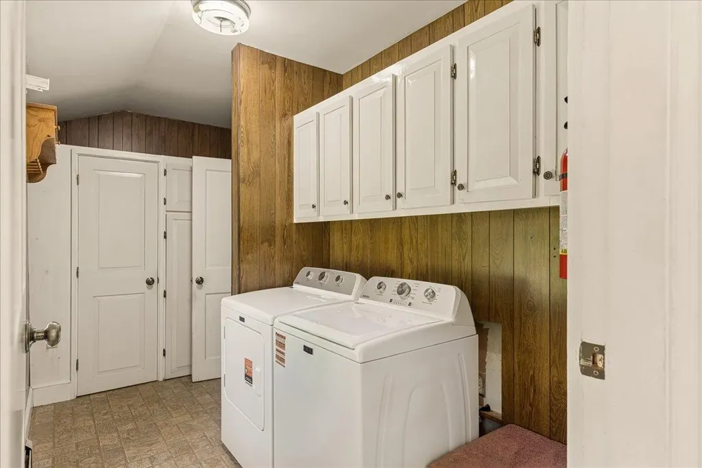 17 Savage Road Searsport ME 04974