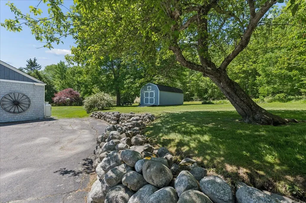 17 Savage Road Searsport ME 04974