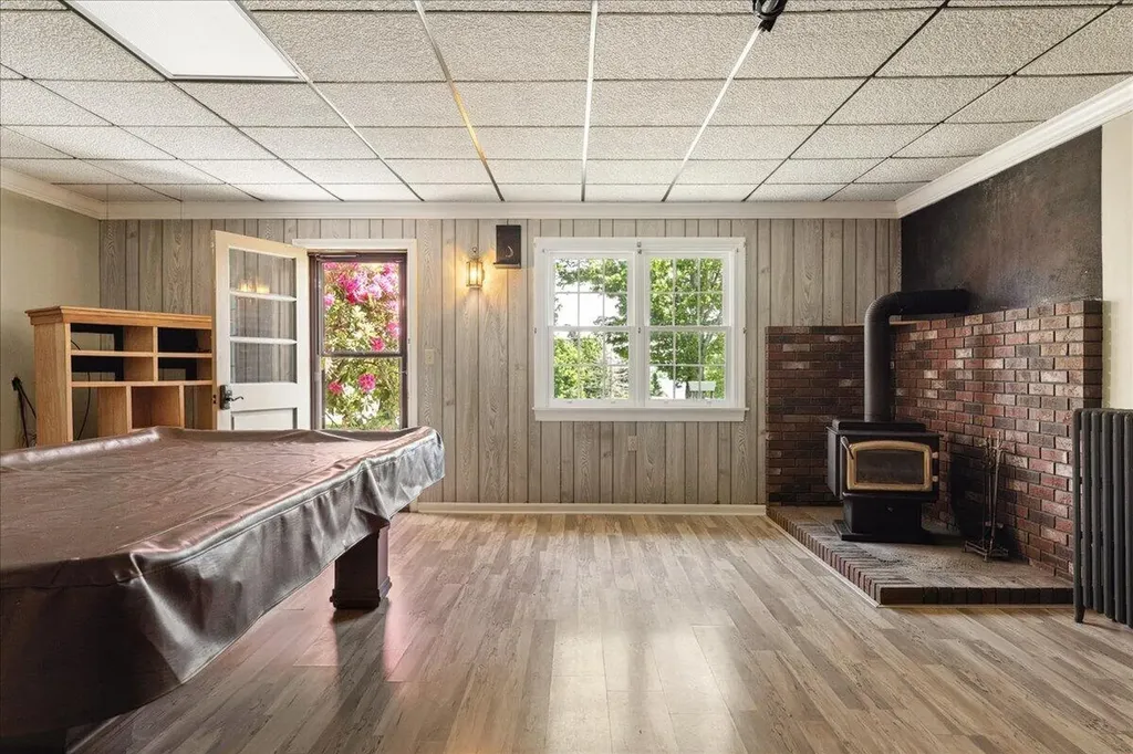 17 Savage Road Searsport ME 04974
