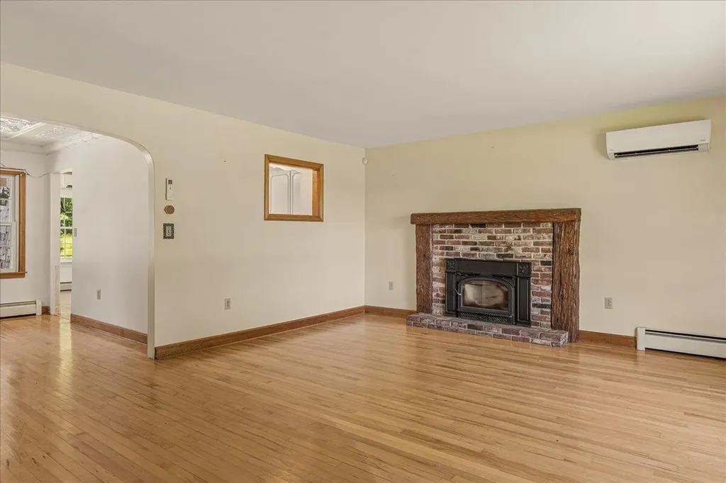 17 Savage Road Searsport ME 04974
